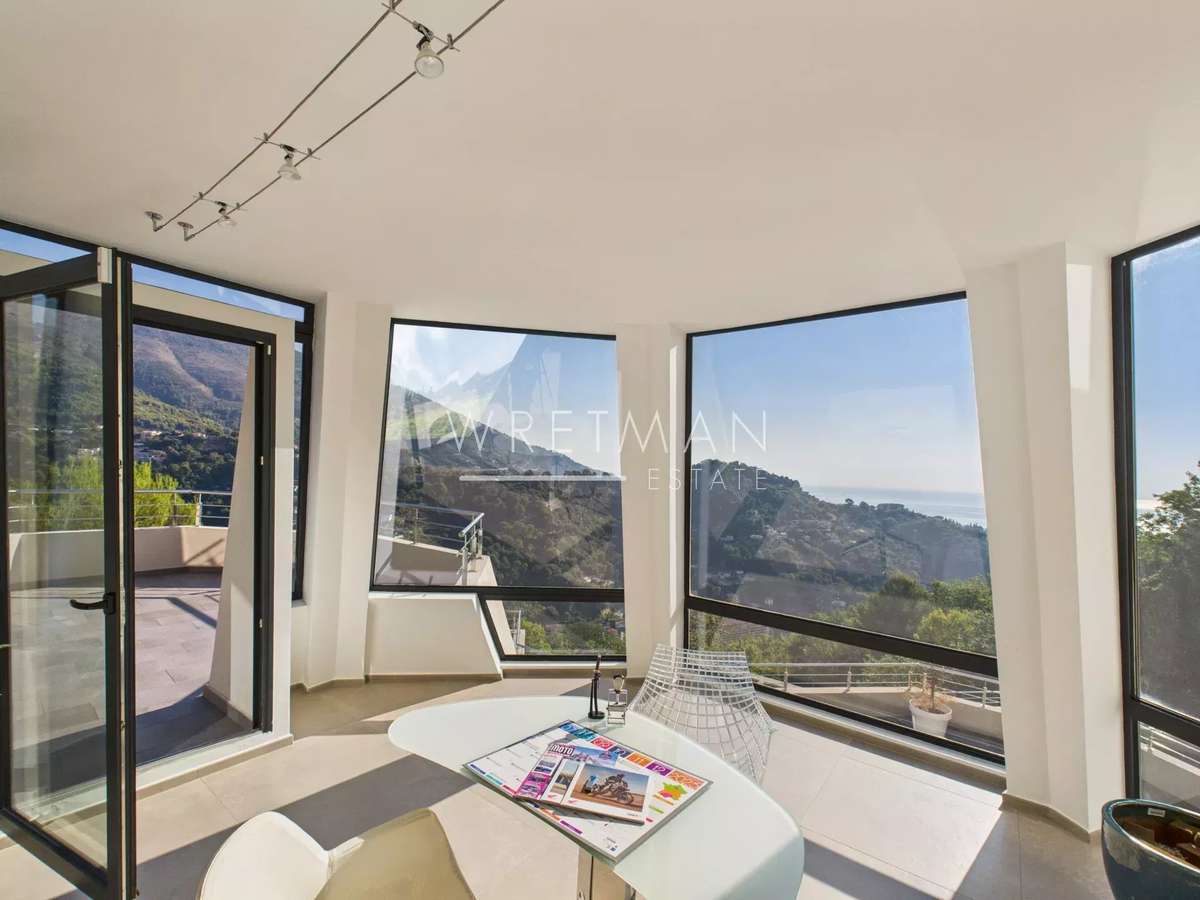 House Menton