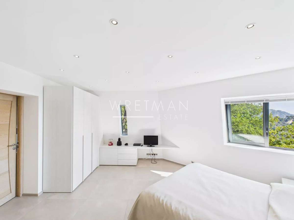 House Menton