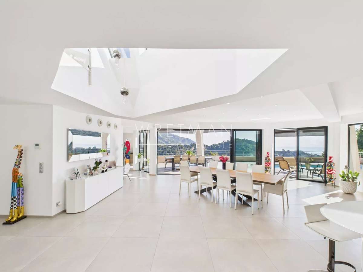 House Menton