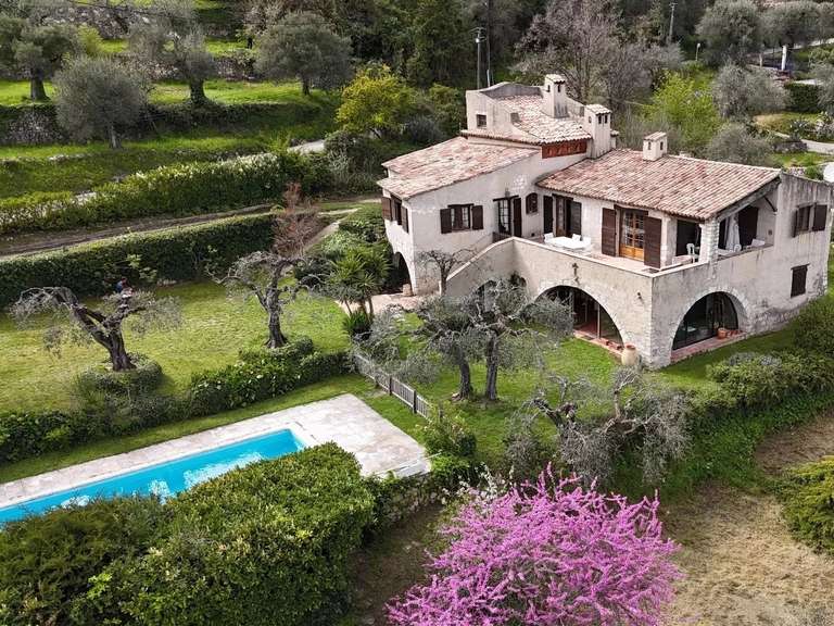 Maison Le Broc - 5 chambres - 240m²