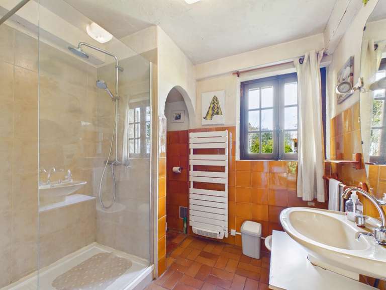 Maison Le Broc - 5 chambres - 240m²