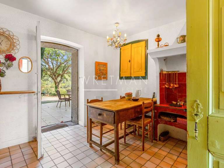 Maison Le Cannet-des-Maures - 7 chambres - 360m²
