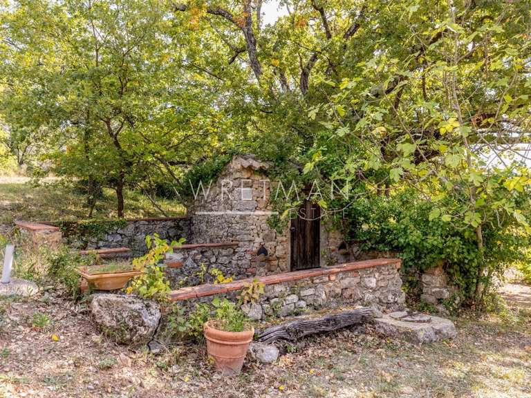 Maison Le Cannet-des-Maures - 7 chambres - 360m²