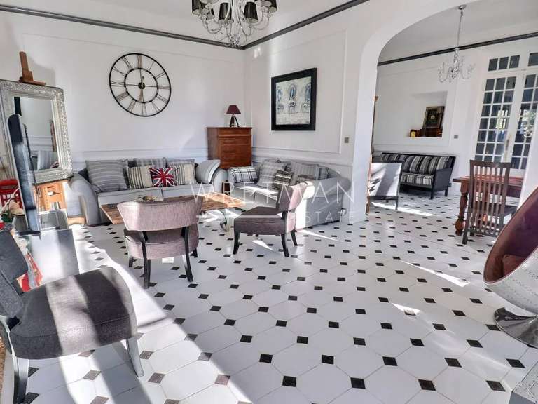 House Draguignan - 3 bedrooms - 180m²