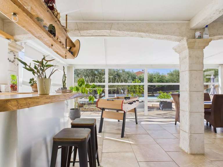 Maison Flassans-sur-Issole - 4 chambres - 164m²