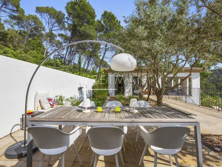 House Lorgues - 5 bedrooms - 204m²