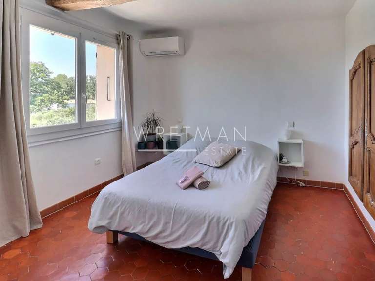 House Lorgues - 4 bedrooms - 150m²