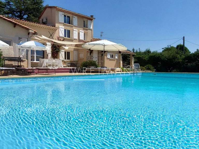 House Lorgues - 4 bedrooms - 150m²