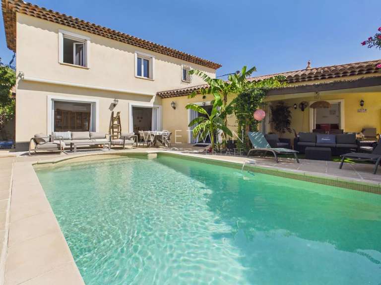 House Lorgues - 5 bedrooms - 150m²
