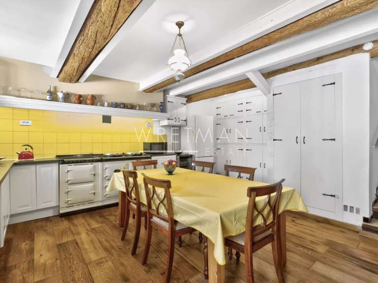 Maison Plan-de-la-Tour - 3 chambres - 195m²