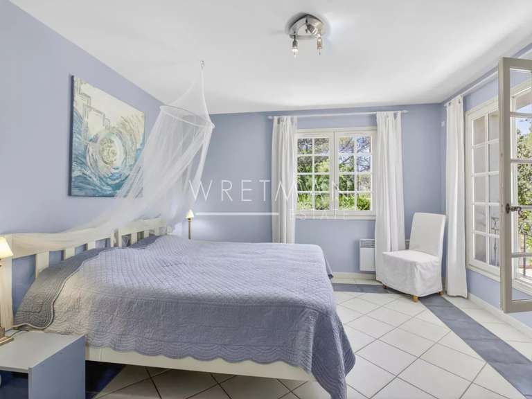Maison Saint-Raphaël - 5 chambres - 275m²