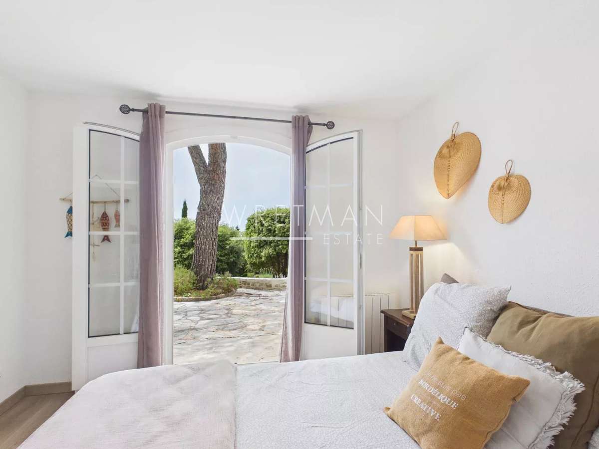 Maison Tourtour