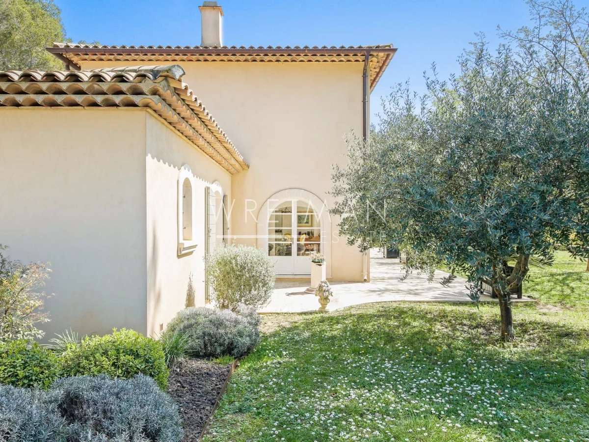 Maison Trans-en-Provence