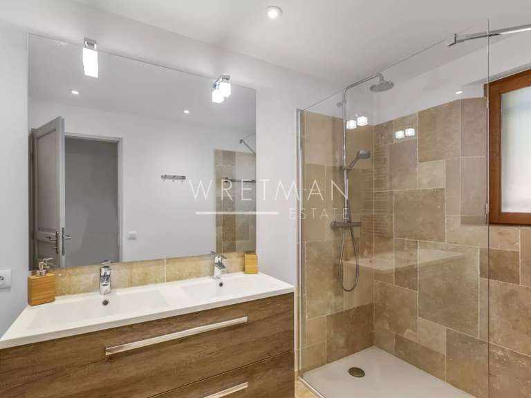 Maison Vidauban - 4 chambres - 192m²