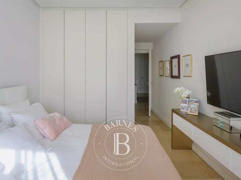 Maison Marseille 8e - 4 chambres - 244m²
