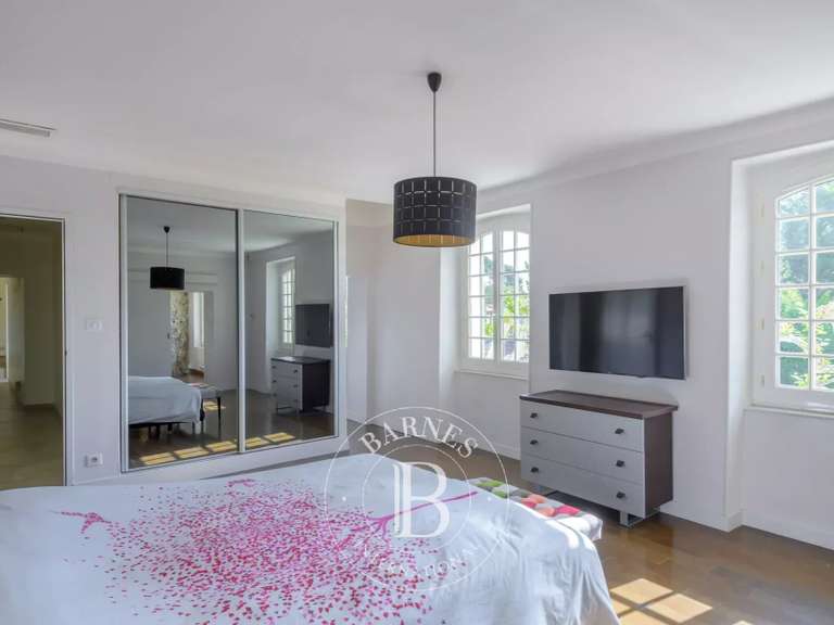 Maison Marseille 13e - 5 chambres - 371m²