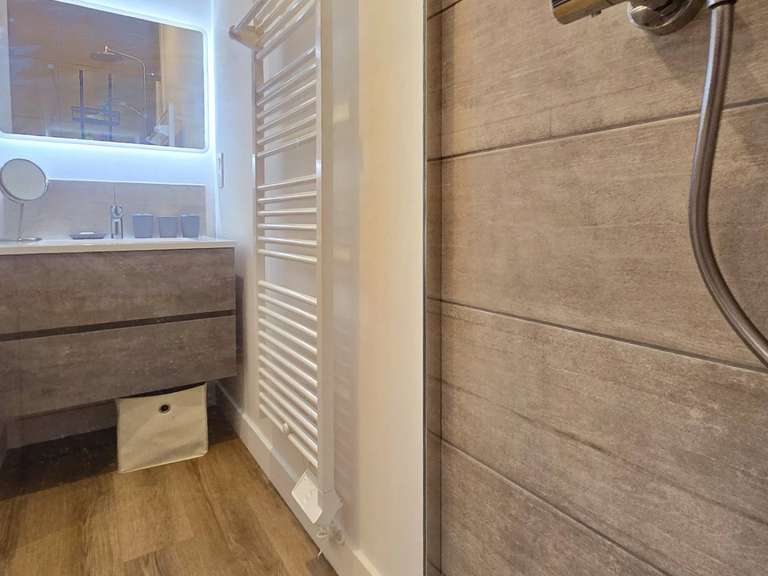 Maison Saint-Raphaël - 4 chambres - 207m²