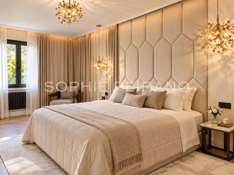 Maison Cap-d-antibes - 5 chambres - 272m²