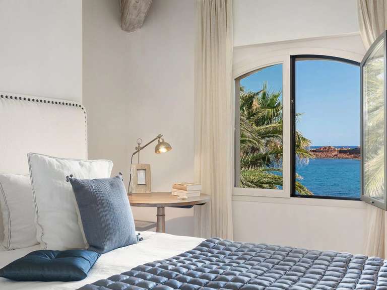 Maison Saint-Raphaël - 5 chambres - 250m²