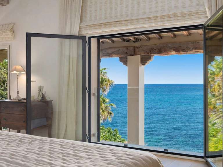 Maison Saint-Raphaël - 5 chambres - 250m²