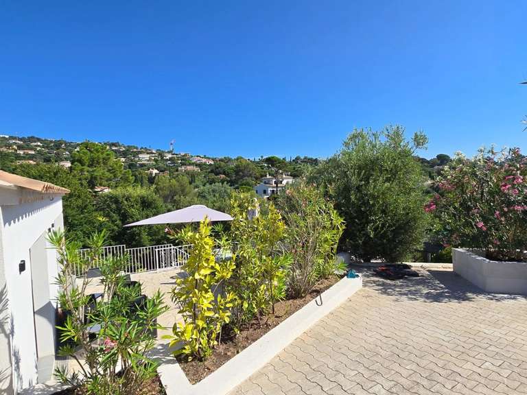 House Les issambres - 4 bedrooms - 145m²