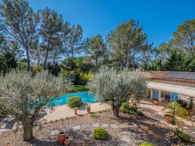 Maison Fréjus - 3 chambres - 230m²