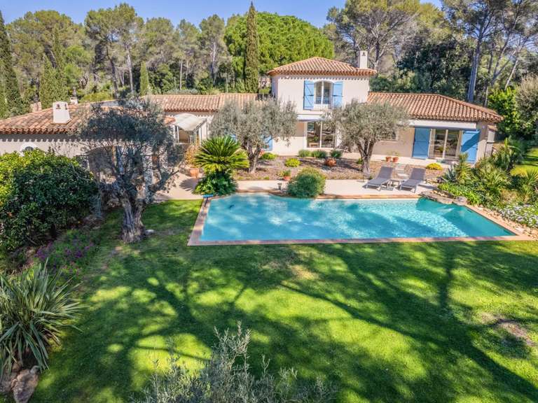 Maison Fréjus - 3 chambres - 230m²