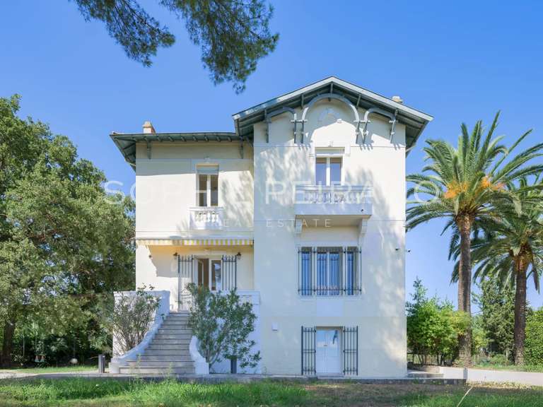 House with Sea view Juan-les-pins - 5 bedrooms - 247m²