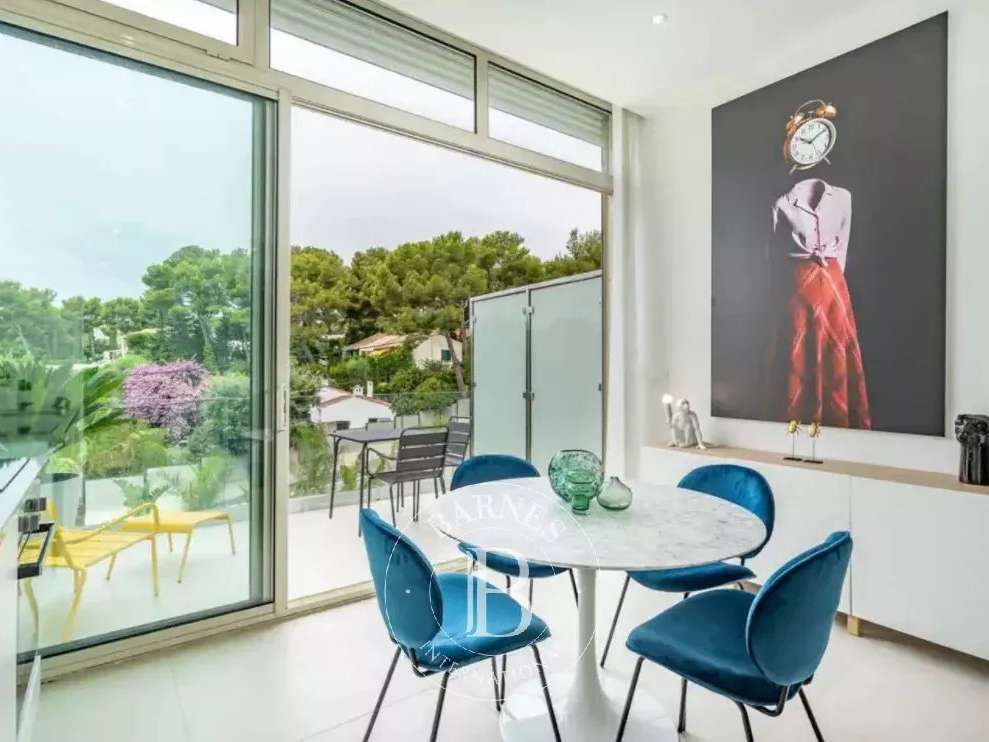 House Cassis