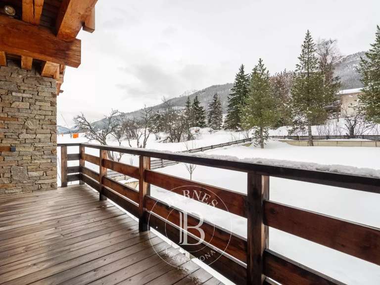 House La Salle les Alpes - 8 bedrooms - 430m²