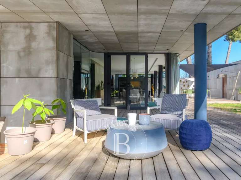 Maison Marseille 12e - 4 chambres - 233m²
