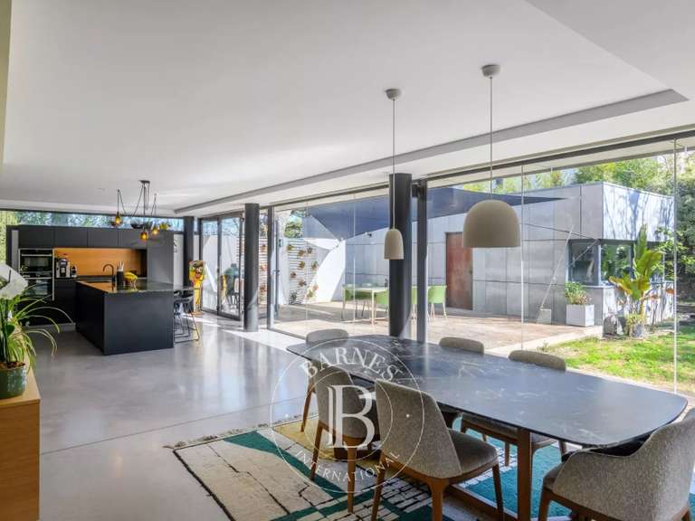 Maison Marseille 12e - 4 chambres - 233m²