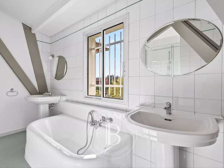 Maison Marseille 8e - 4 chambres - 293m²