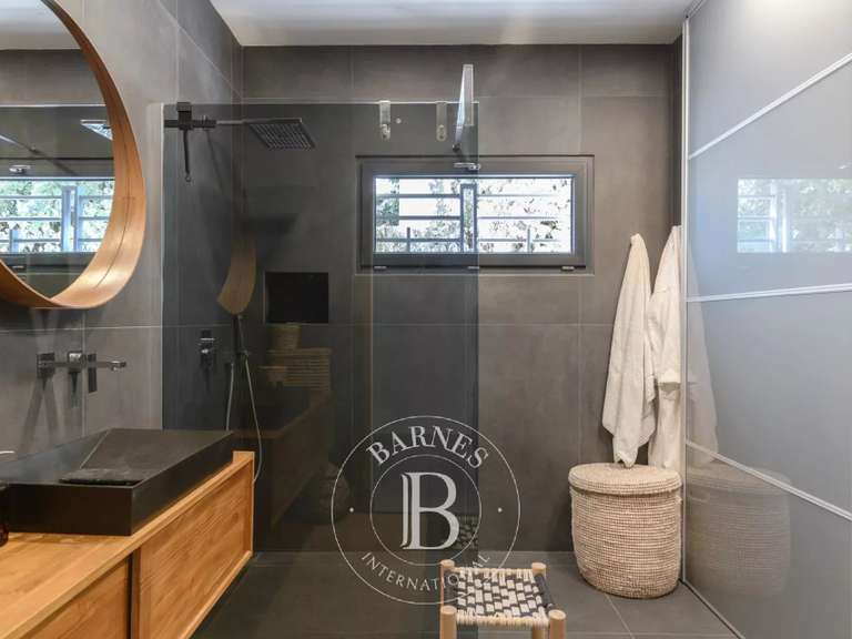 House Marseille 8e - 4 bedrooms - 240m²