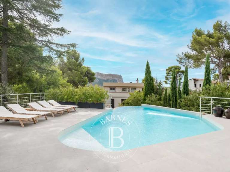 Maison Cassis - 3 chambres - 211m²