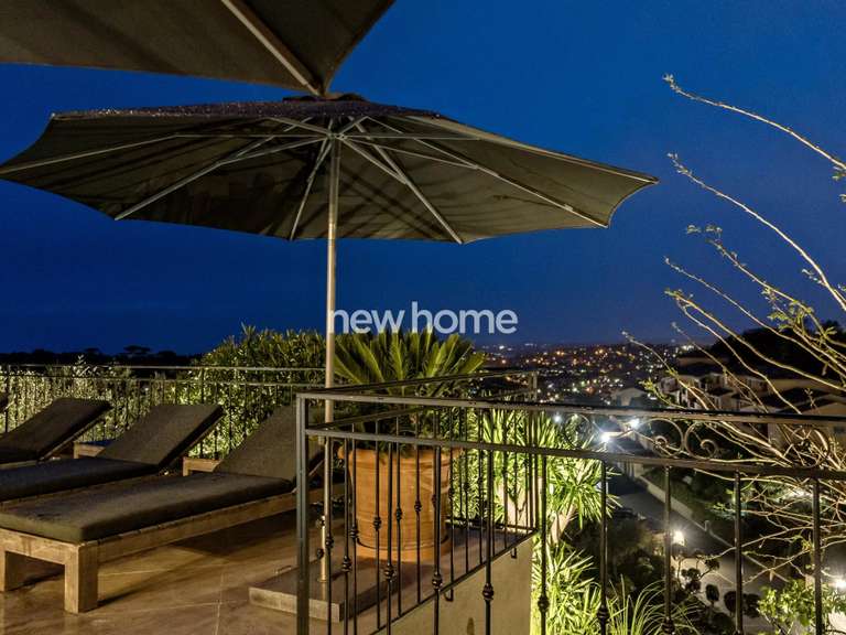 House Sainte-Maxime - 6 bedrooms - 300m²