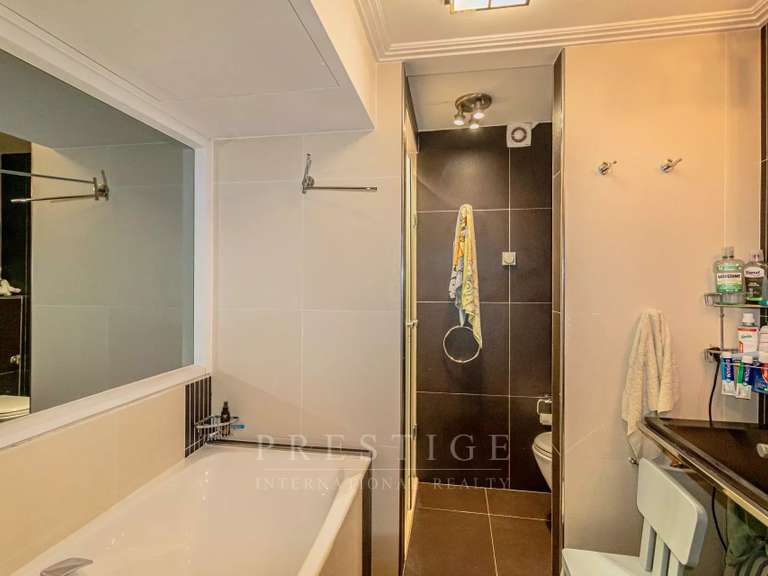 House Cap-d-antibes - 3 bedrooms - 247m²