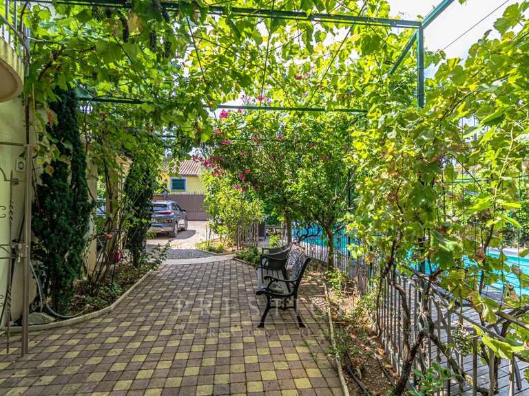 House Cap-d-antibes - 3 bedrooms - 247m²