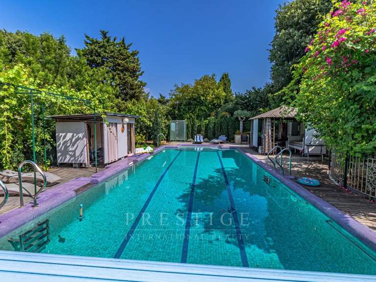 House Cap-d-antibes - 3 bedrooms - 247m²