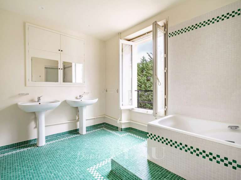 Maison Versailles - 10 chambres - 502m²