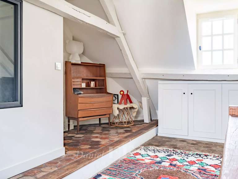Maison Montfort-l'Amaury - 5 chambres - 394m²