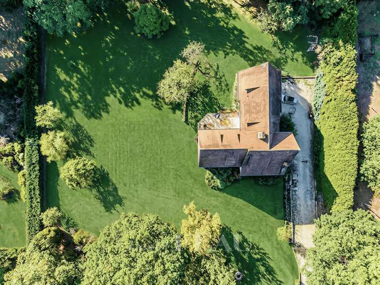 Maison Montfort-l'Amaury - 5 chambres - 355m²