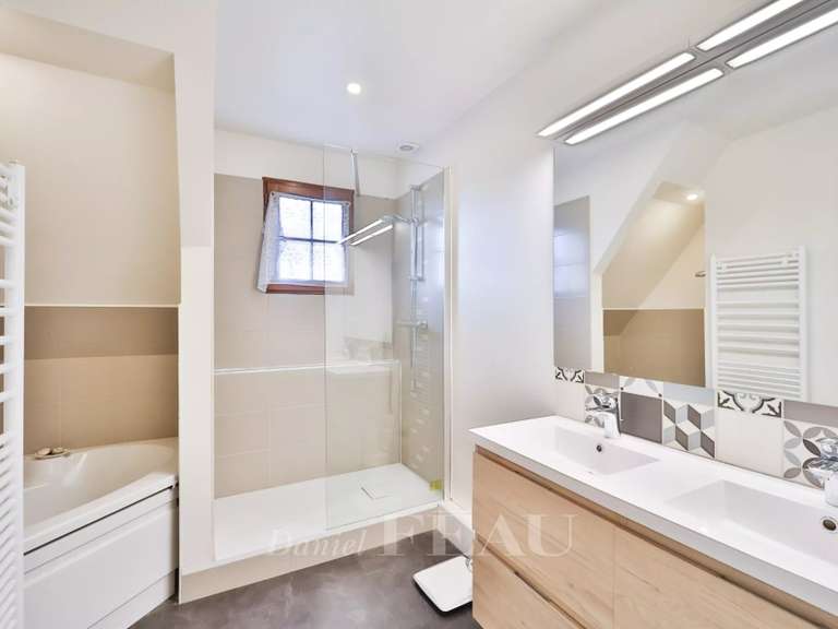 Maison Le Chesnay-Rocquencourt - 3 chambres - 84m²