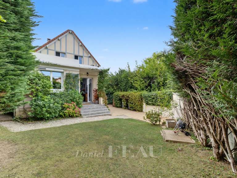 Maison La Celle-Saint-Cloud - 5 chambres - 185m²