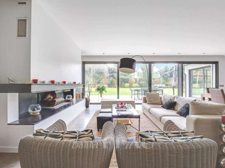 Maison La Celle-Saint-Cloud - 5 chambres - 335m²
