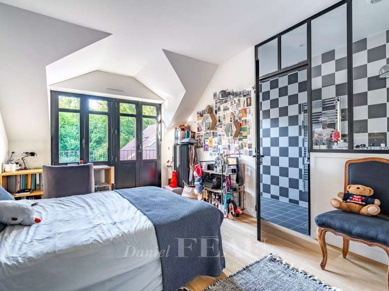 Maison Montfort-l'Amaury - 4 chambres - 280m²