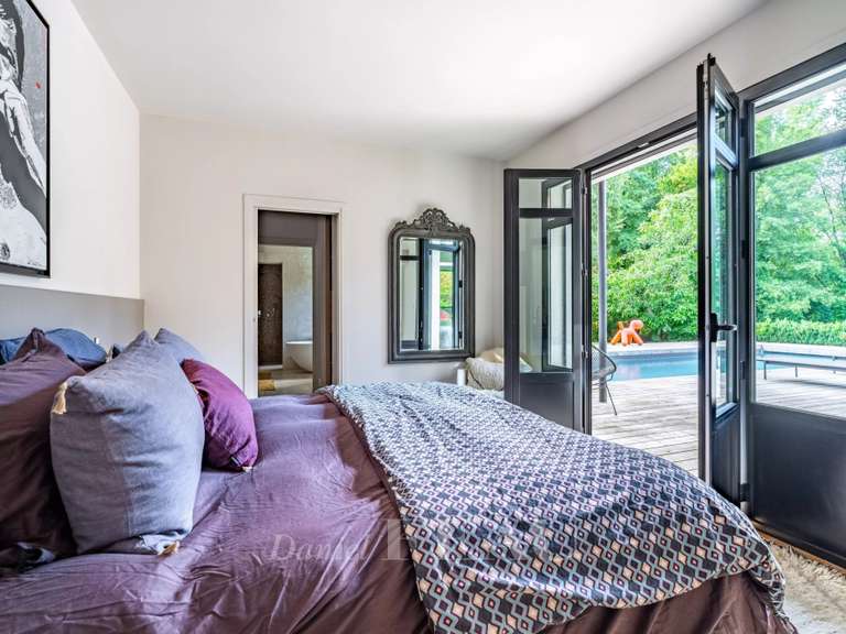 Maison Montfort-l'Amaury - 4 chambres - 280m²