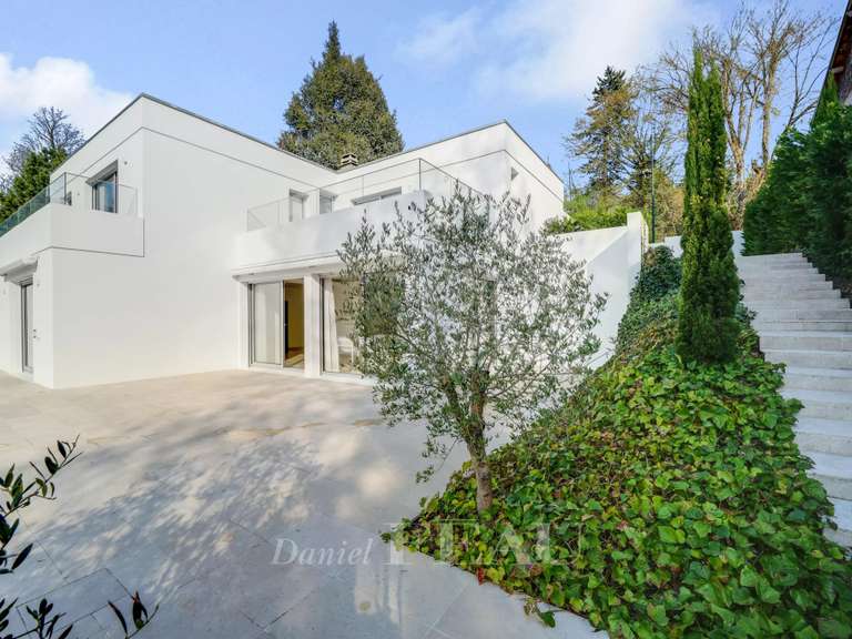 House Bougival - 4 bedrooms - 200m²