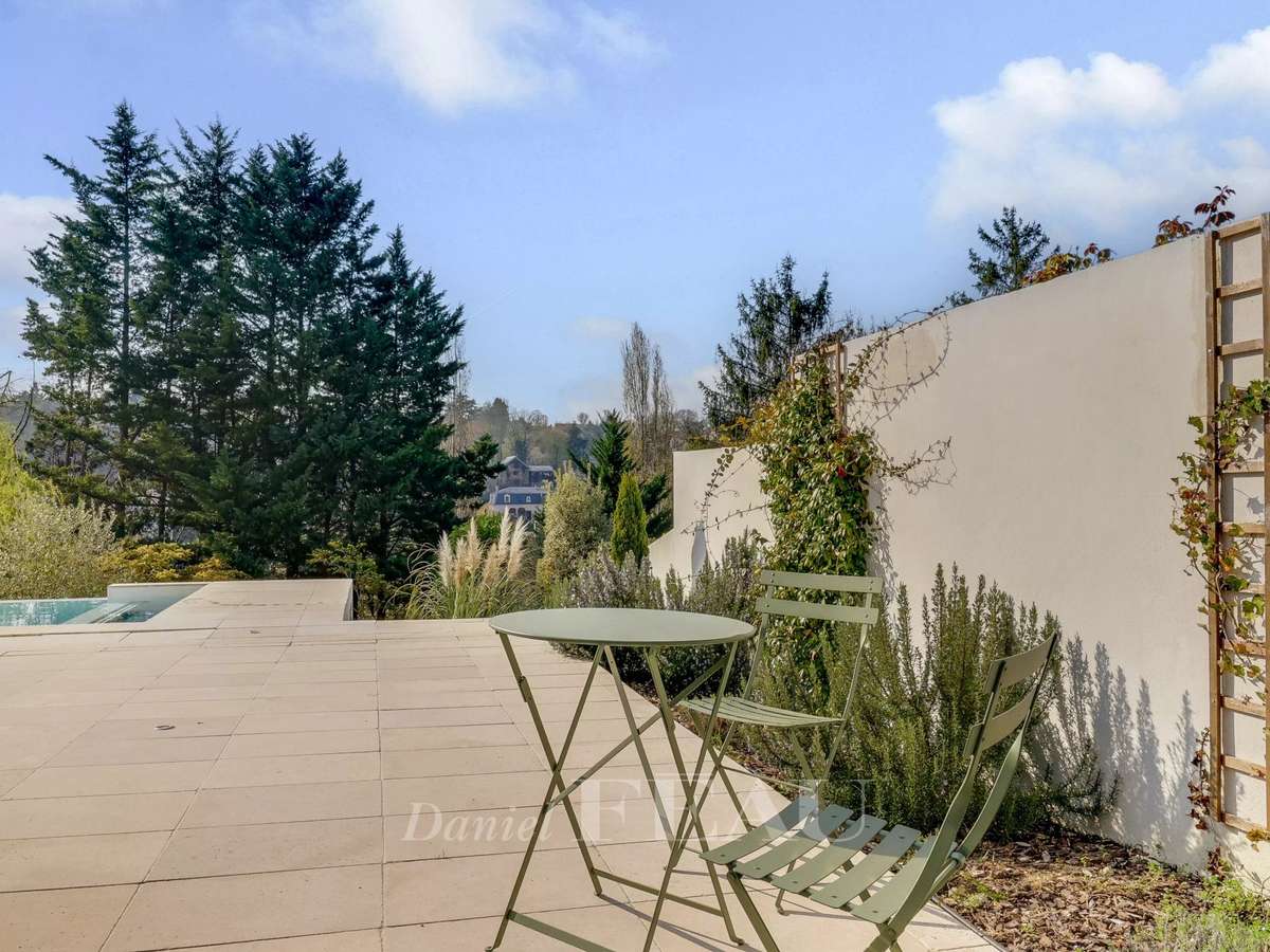 House Bougival