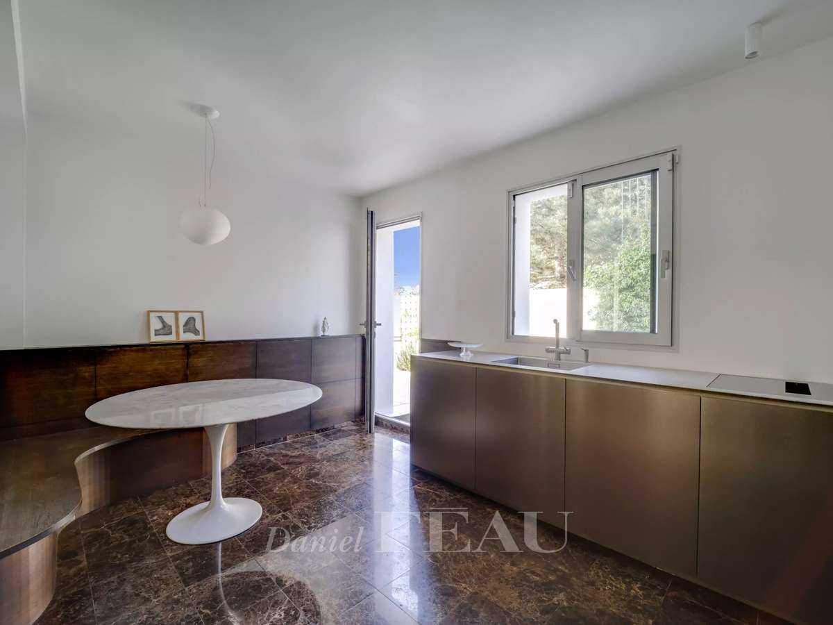 House Bougival